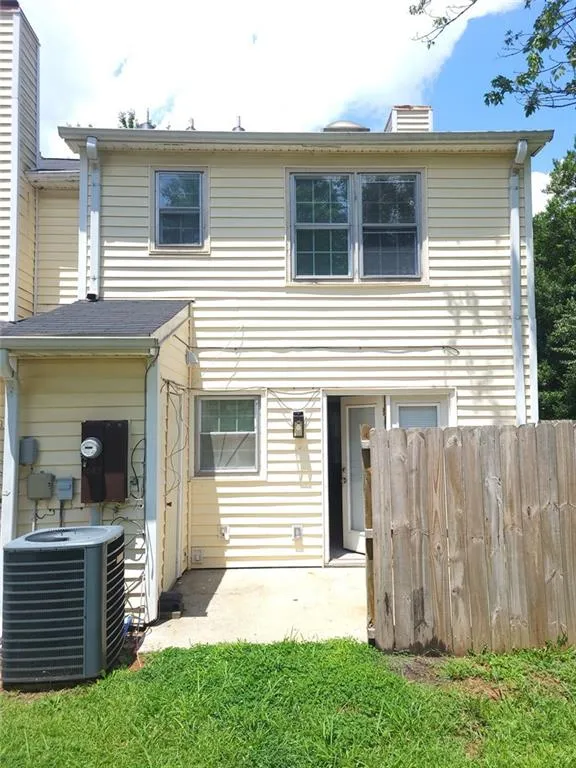 1685 Hunting Creek Drive Conyers, GA 30013