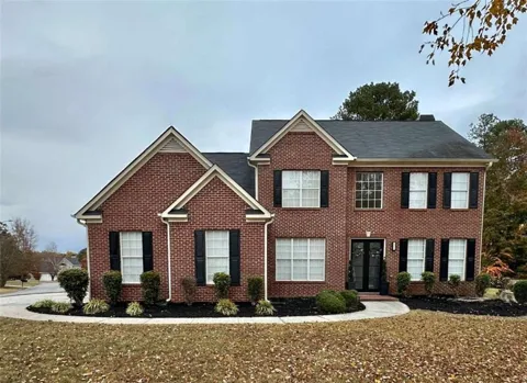 405 Caxton Court