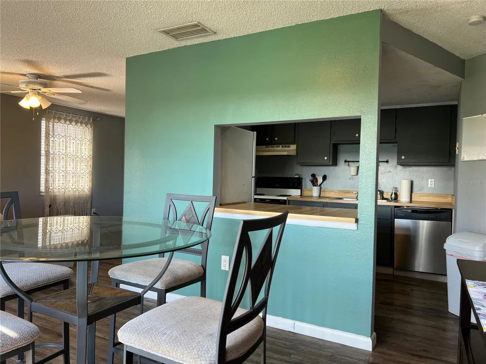 5026 WATER OAK DRIVE #208 Bradenton, FL 34207