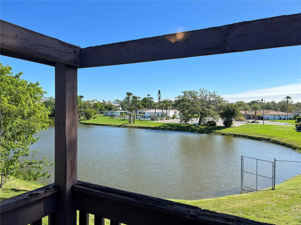 5026 WATER OAK DRIVE #208 Bradenton, FL 34207