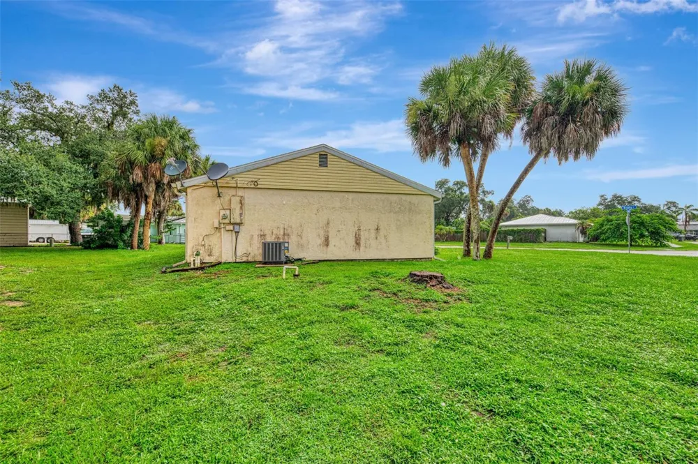 5285 BROPHY STREET North Port, FL 34287