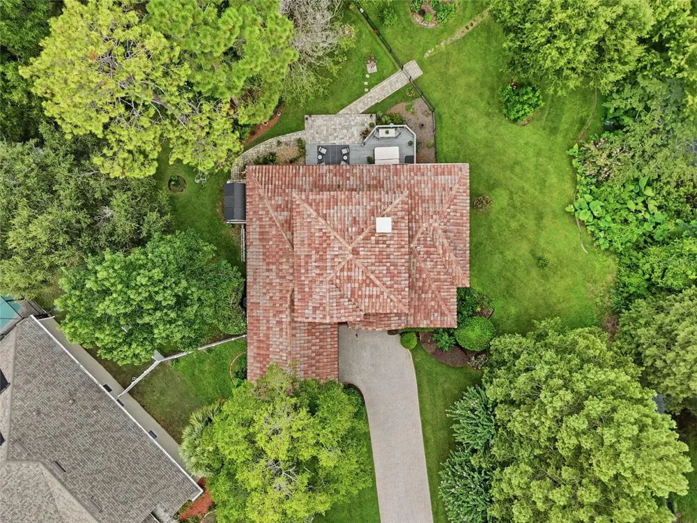 315 W BLUE WATER EDGE DRIVE Eustis, FL 32736