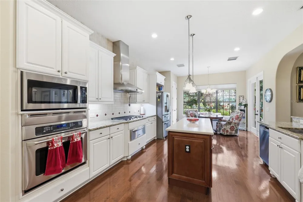 315 W BLUE WATER EDGE DRIVE Eustis, FL 32736