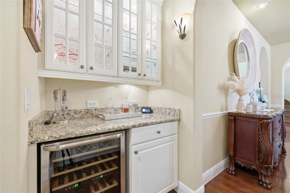 315 W BLUE WATER EDGE DRIVE Eustis, FL 32736