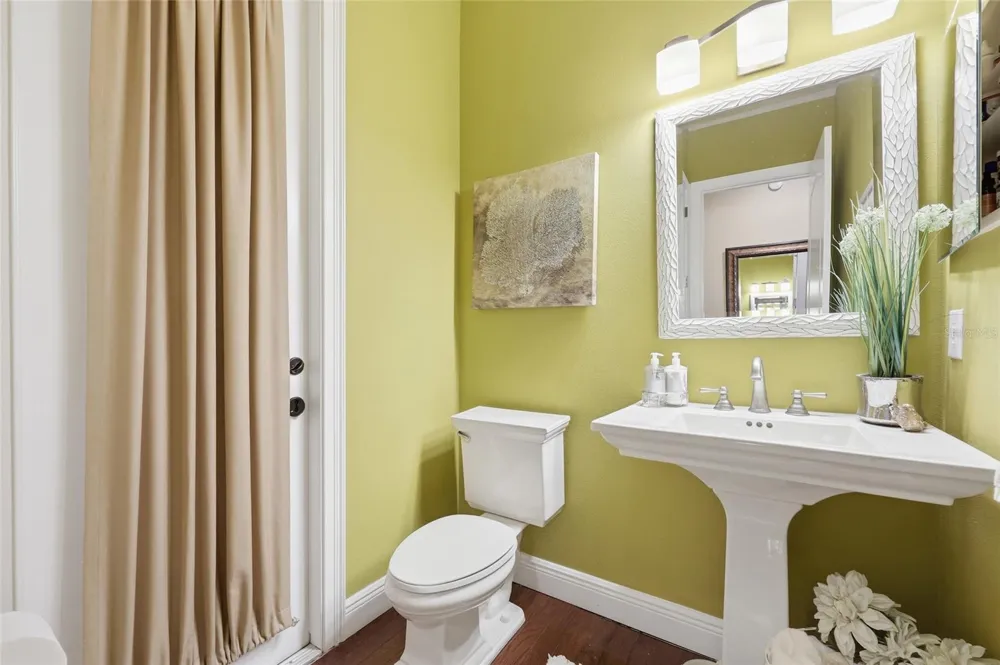315 W BLUE WATER EDGE DRIVE Eustis, FL 32736