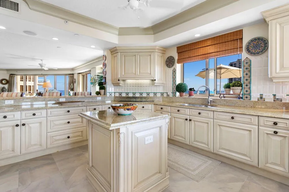 3920 OCEAN DRIVE #6A Singer Island, FL 33404