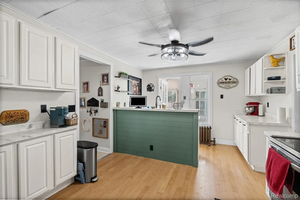 1175 S Morrish Road Clayton Charter Township, MI 48532