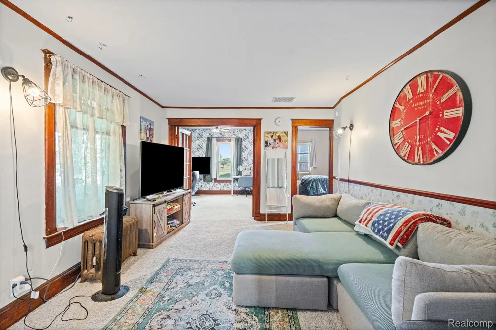 1175 S Morrish Road Clayton Charter Township, MI 48532