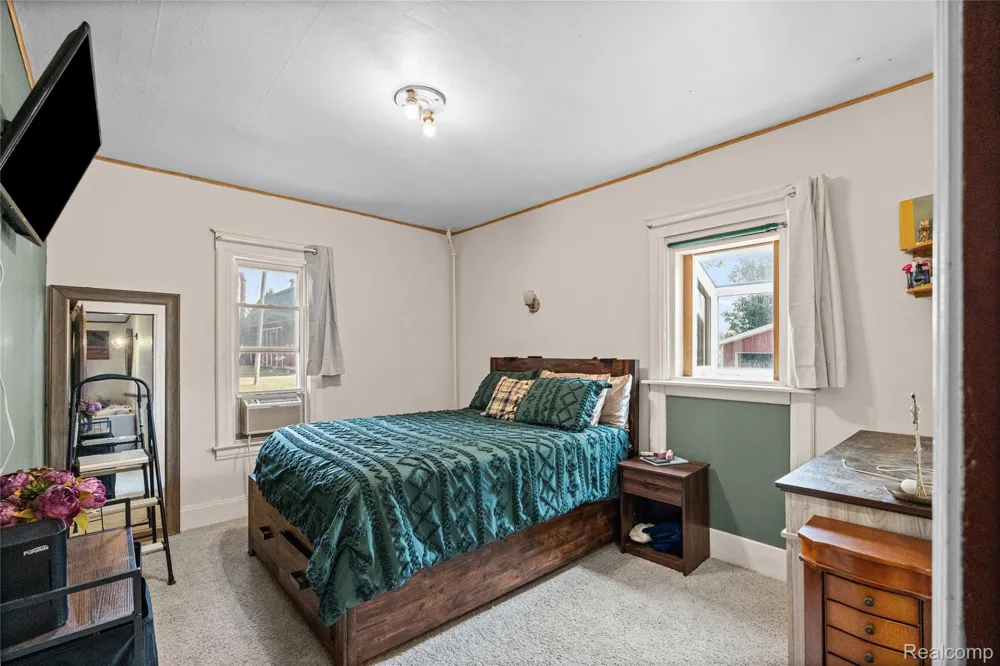 1175 S Morrish Road Clayton Charter Township, MI 48532