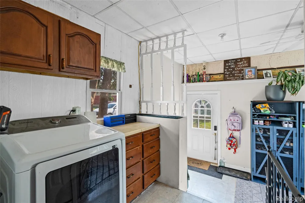 1175 S Morrish Road Clayton Charter Township, MI 48532