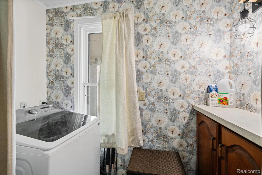 1175 S Morrish Road Clayton Charter Township, MI 48532