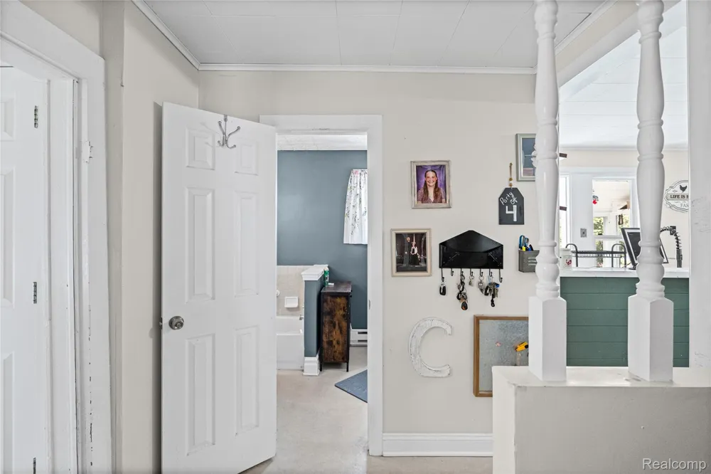 1175 S Morrish Road Clayton Charter Township, MI 48532
