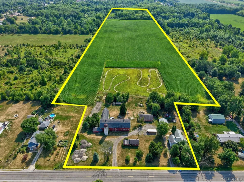 1175 S Morrish Road Clayton Charter Township, MI 48532
