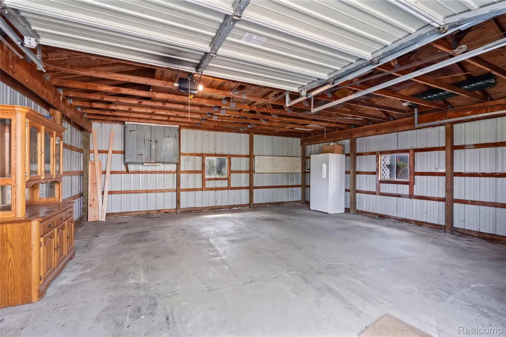 1175 S Morrish Road Clayton Charter Township, MI 48532