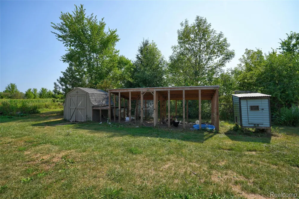 1175 S Morrish Road Clayton Charter Township, MI 48532