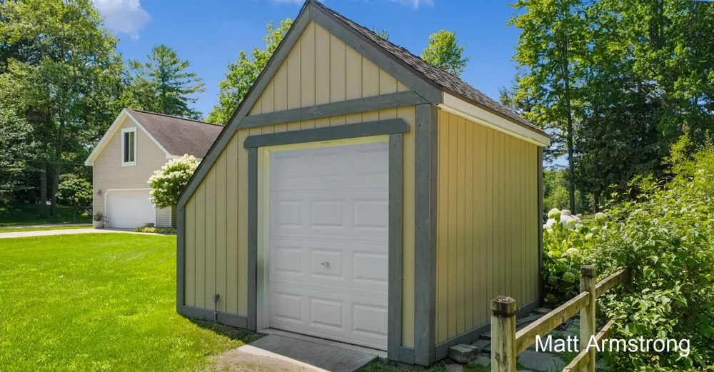 8563 Lynwood Lane Martiny Township, MI 49332