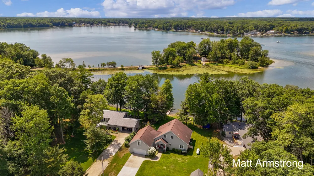 8563 Lynwood Lane Martiny Township, MI 49332