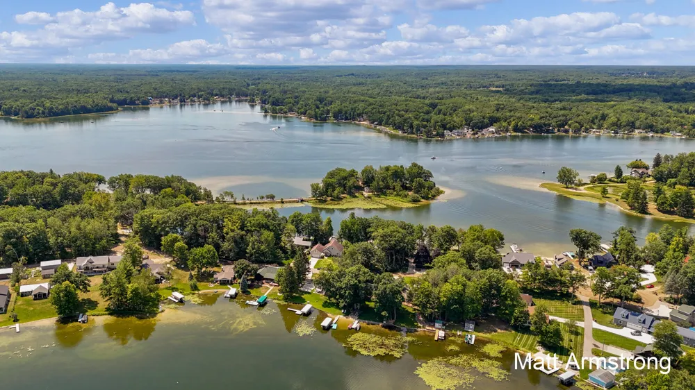 8563 Lynwood Lane Martiny Township, MI 49332