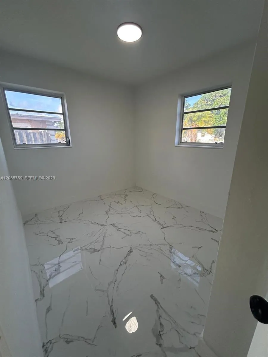 17611 NW 32nd Ct Miami Gardens, FL 33056