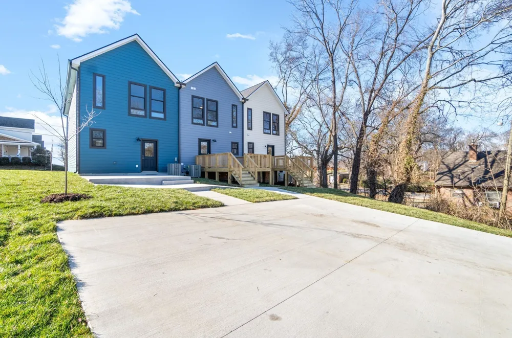 527 N 1st St #A Clarksville, TN 37040