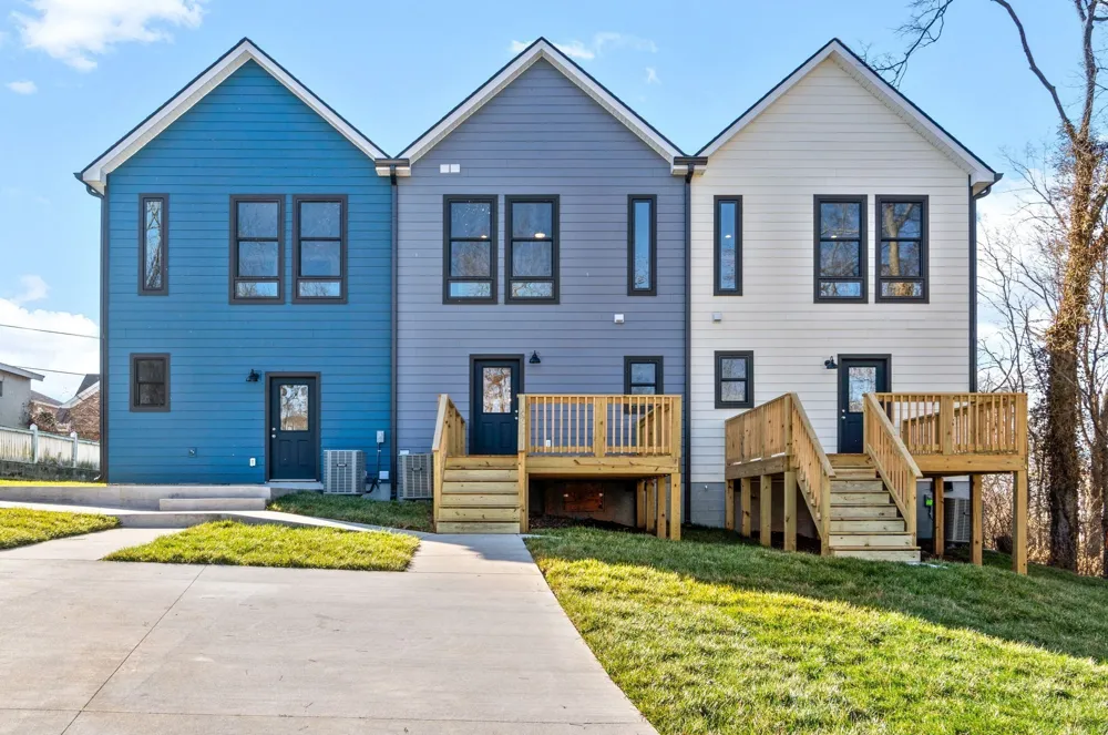 527 N 1st St #A Clarksville, TN 37040