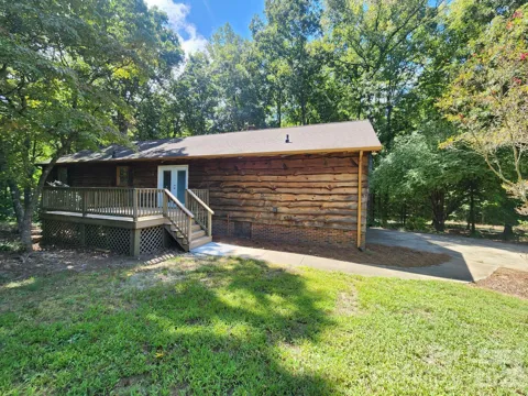 9000 Oakridge Drive