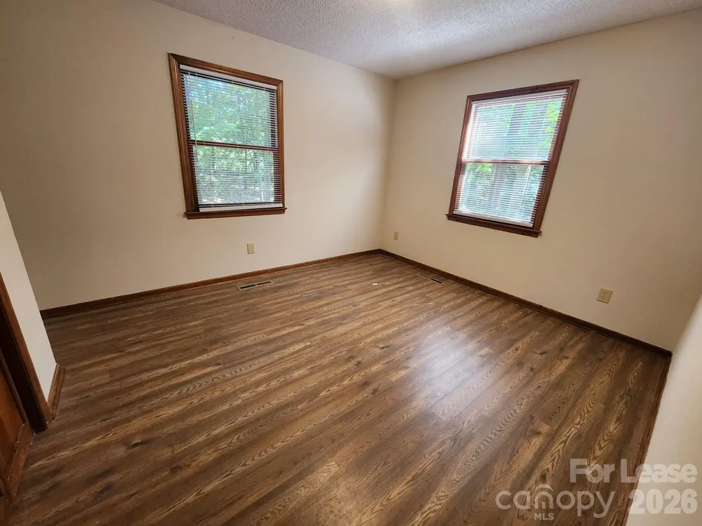 9000 Oakridge Drive Kannapolis, NC 28081