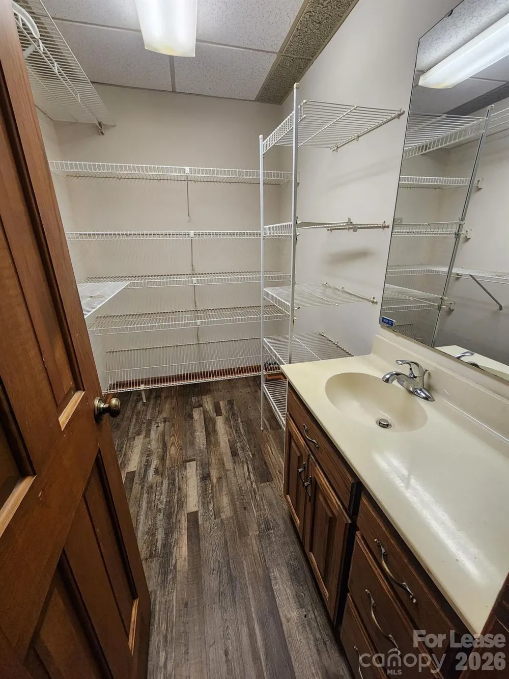 9000 Oakridge Drive Kannapolis, NC 28081