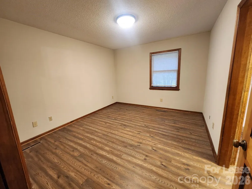 9000 Oakridge Drive Kannapolis, NC 28081