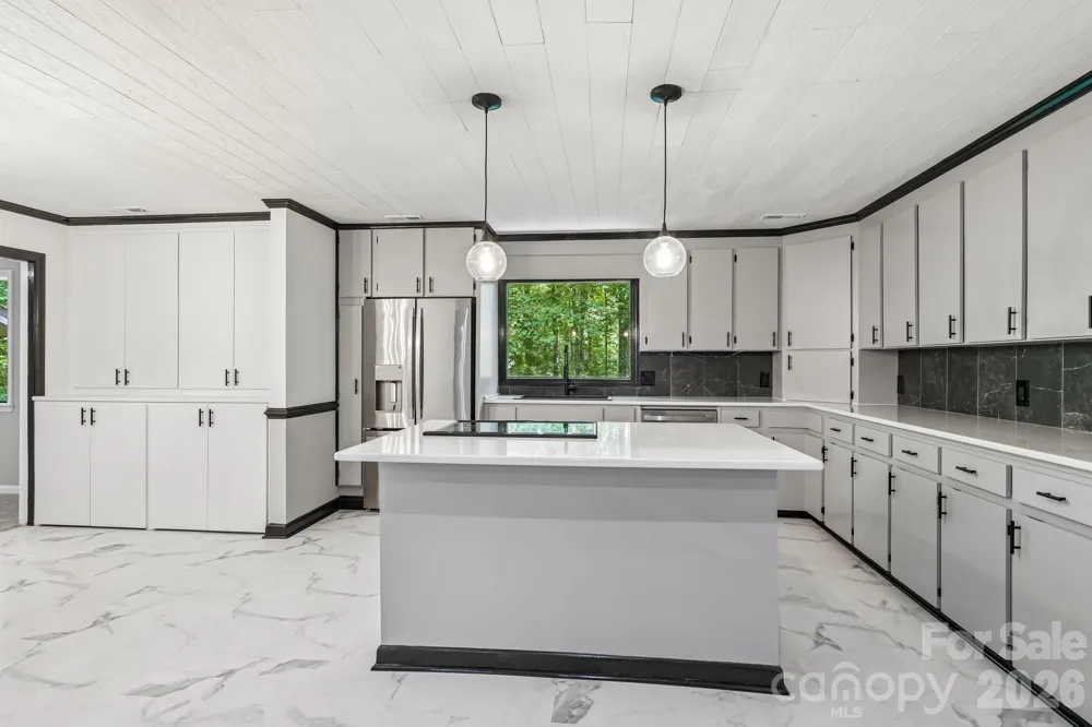 407 Robinwood Drive Shelby, NC 28150