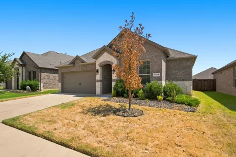 3250 Hunters Glen Drive