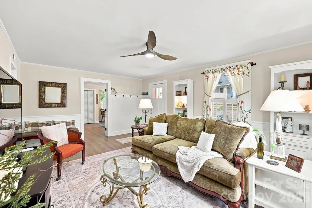 107 Burkemont Avenue Morganton, NC 28655