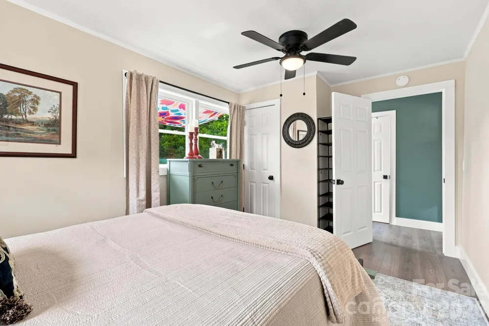 107 Burkemont Avenue Morganton, NC 28655