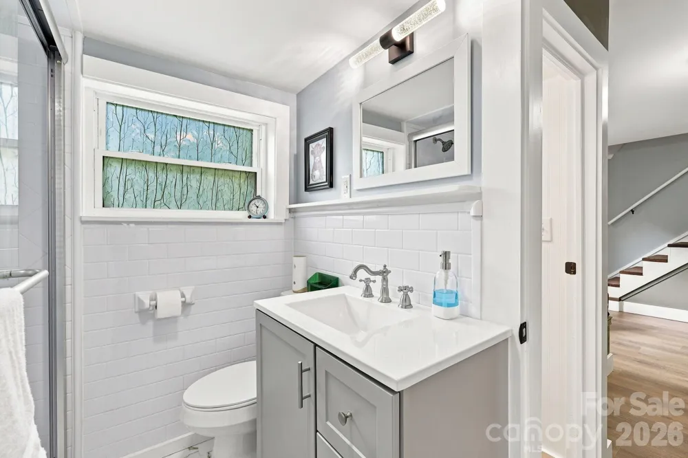 107 Burkemont Avenue Morganton, NC 28655