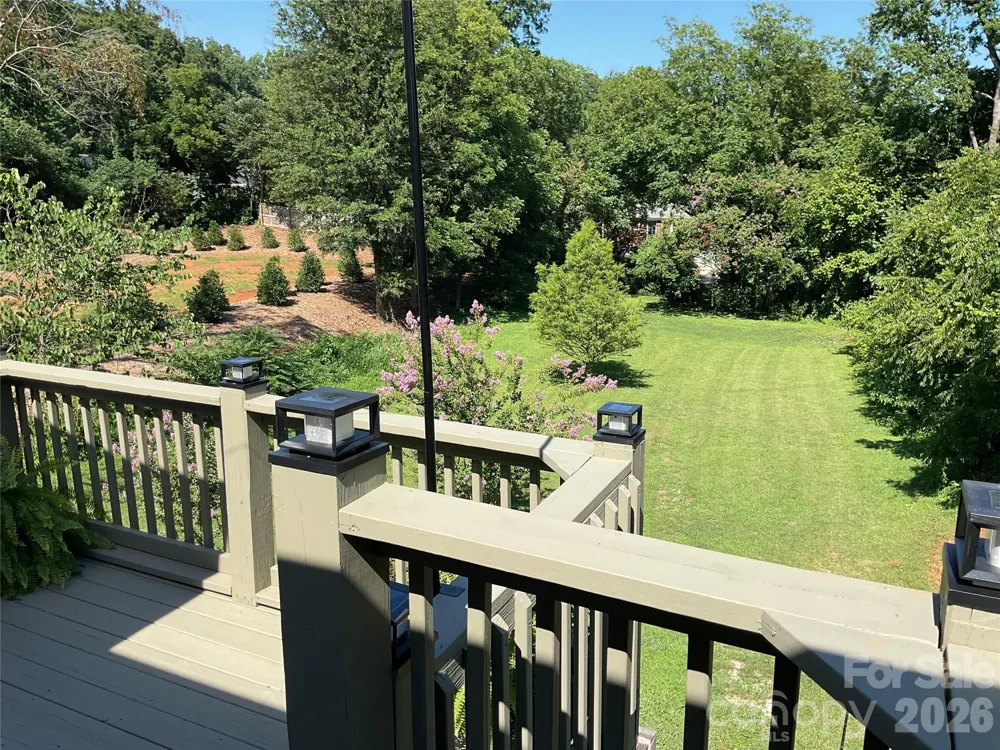 107 Burkemont Avenue Morganton, NC 28655