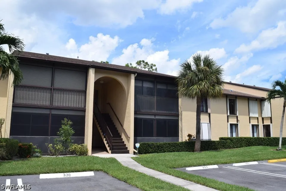 white pine Circle #C Green Acres, FL 33415
