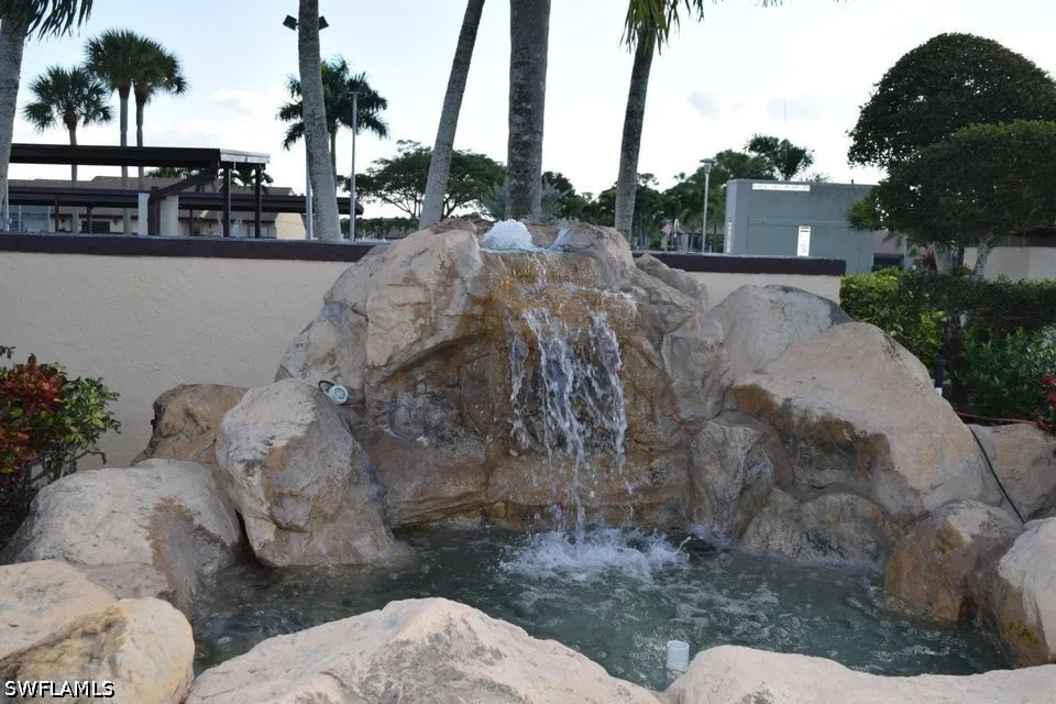 white pine Circle #C Green Acres, FL 33415