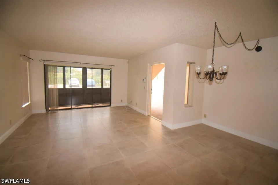 white pine Circle #C Green Acres, FL 33415