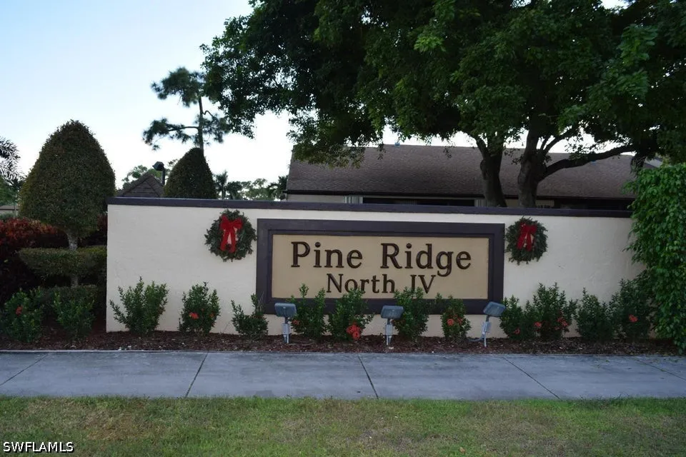 white pine Circle #C Green Acres, FL 33415