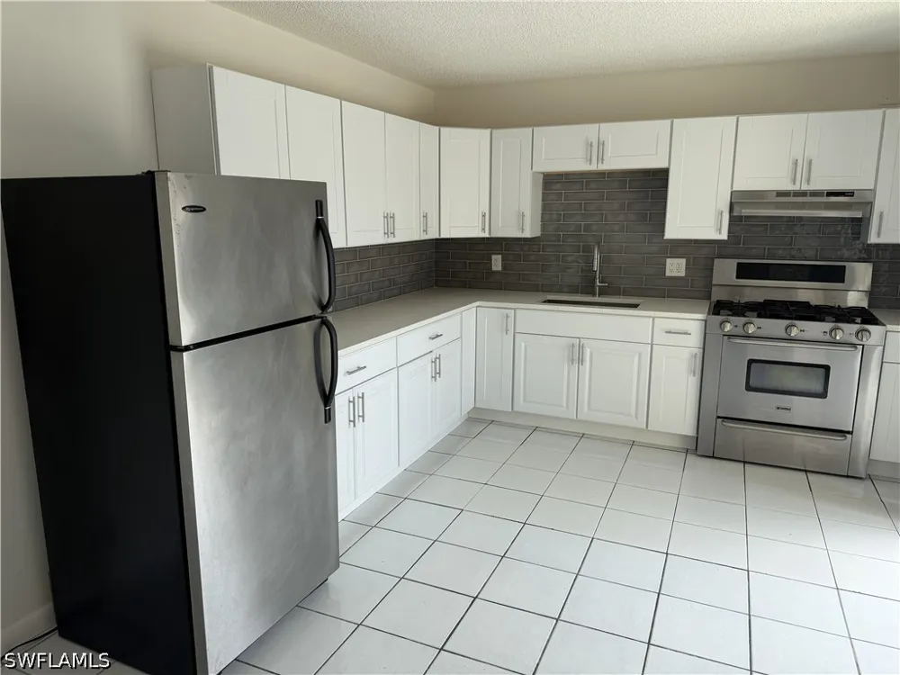 white pine Circle #C Green Acres, FL 33415