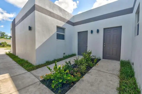1177 Ac Evans Street #A