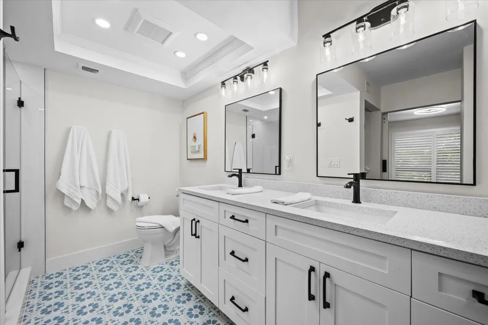 221 Brackenwood Terrace Palm Beach Gardens, FL 33418