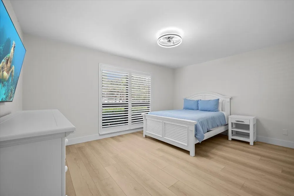 221 Brackenwood Terrace Palm Beach Gardens, FL 33418