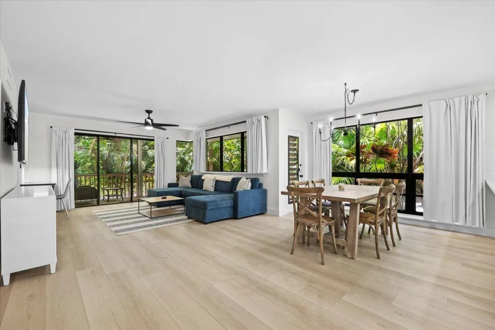 221 Brackenwood Terrace Palm Beach Gardens, FL 33418