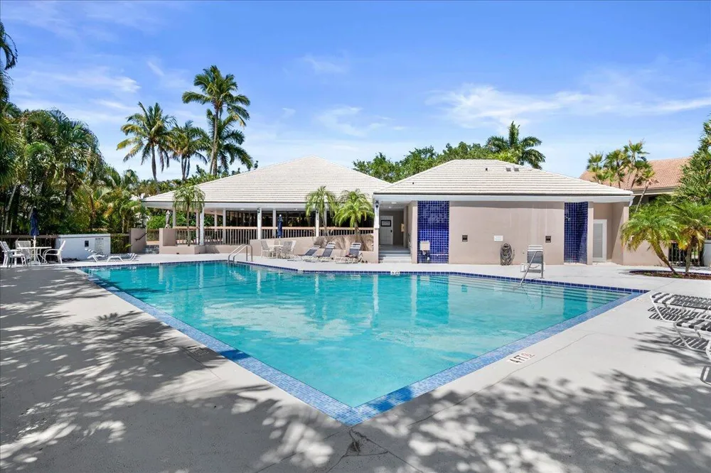 221 Brackenwood Terrace Palm Beach Gardens, FL 33418