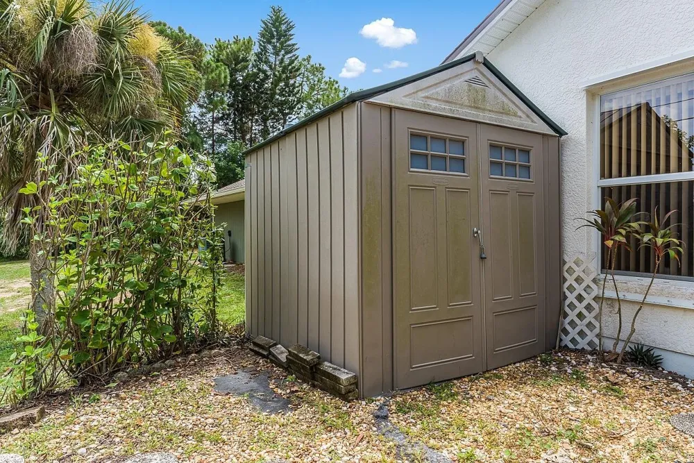 173 Easy Street Sebastian, FL 32958