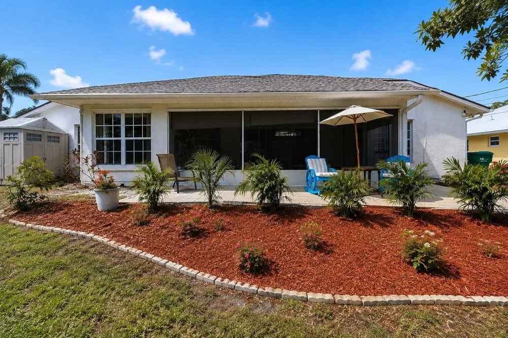 173 Easy Street Sebastian, FL 32958