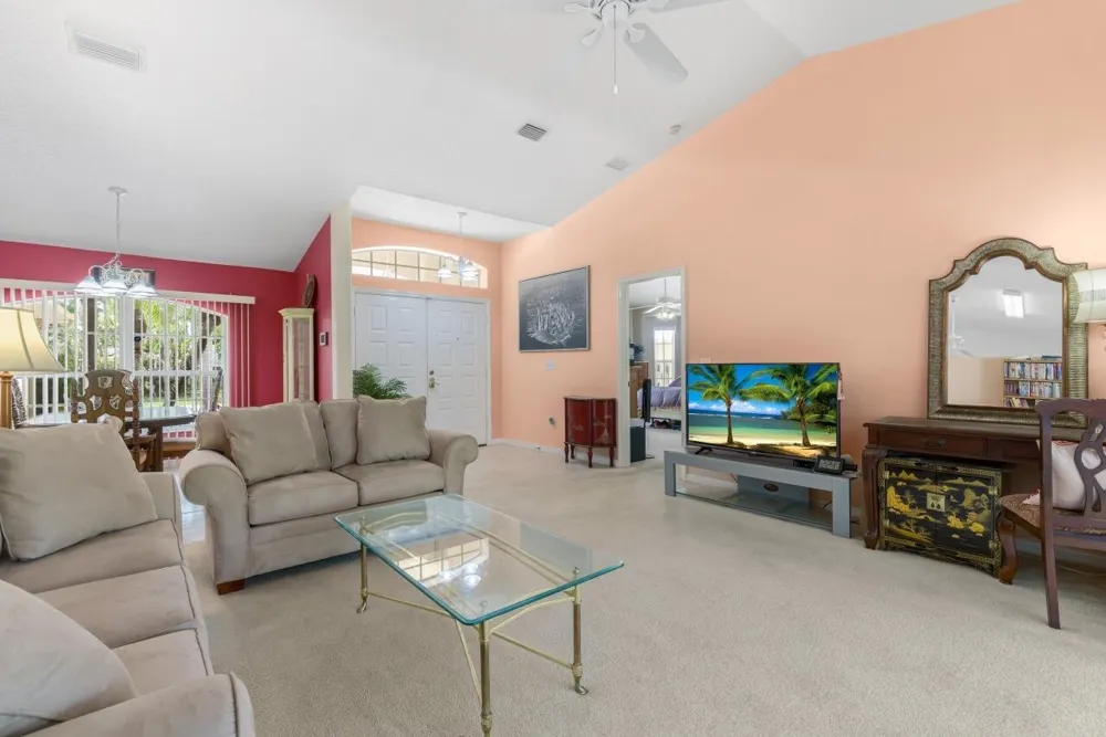 173 Easy Street Sebastian, FL 32958