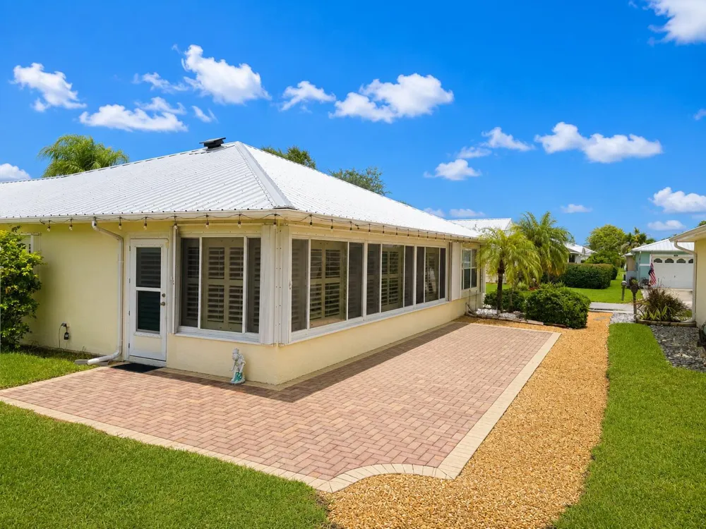 6730 Gaviota Fort Pierce, FL 34951