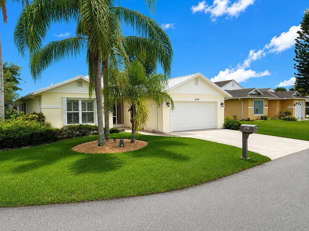 6730 Gaviota Fort Pierce, FL 34951